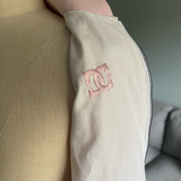 DC reversible jacket - Picture 11 of 11